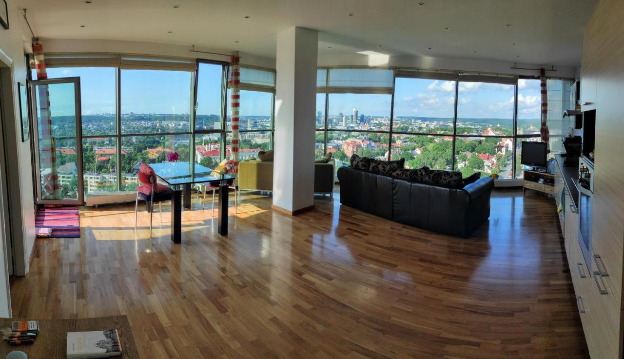 Luxury Apartment In Skyscraper Vilna Exterior foto