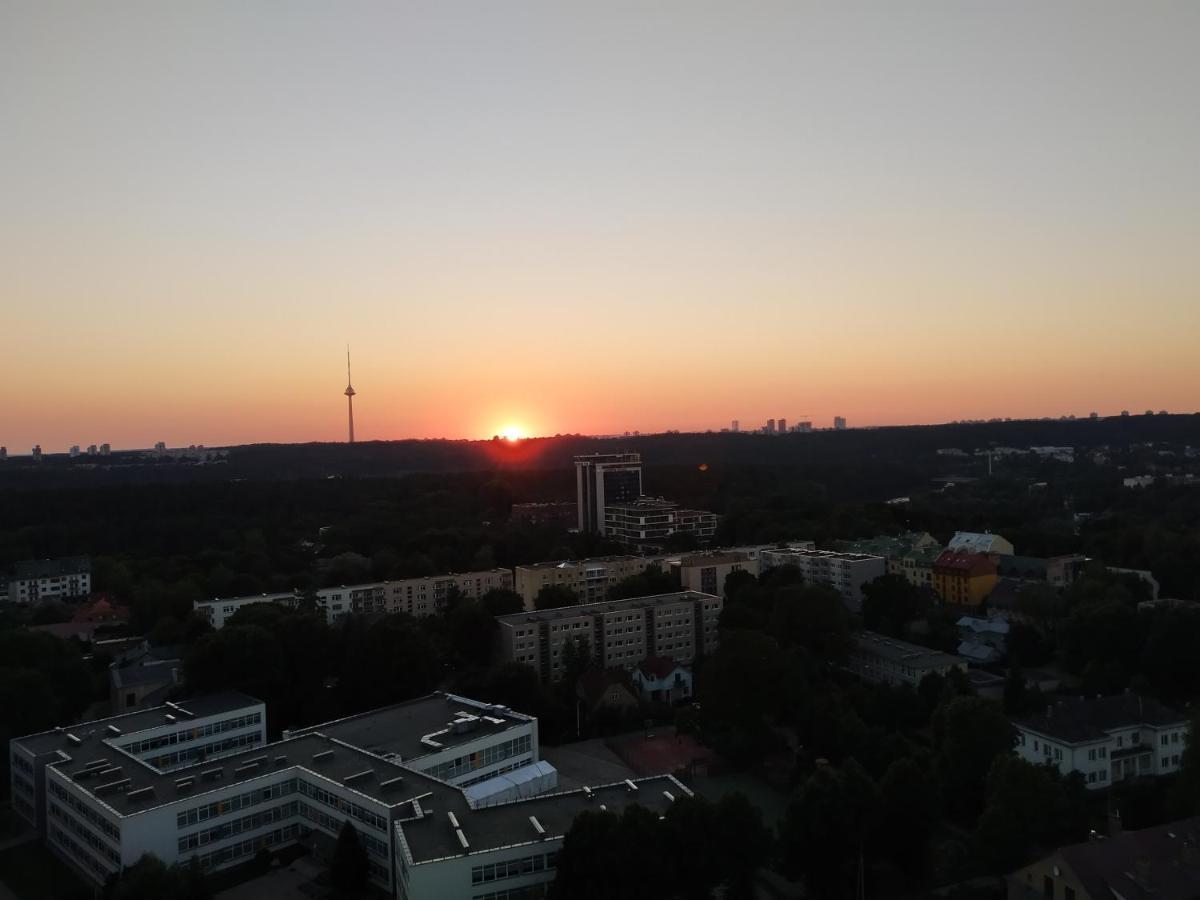 Luxury Apartment In Skyscraper Vilna Exterior foto
