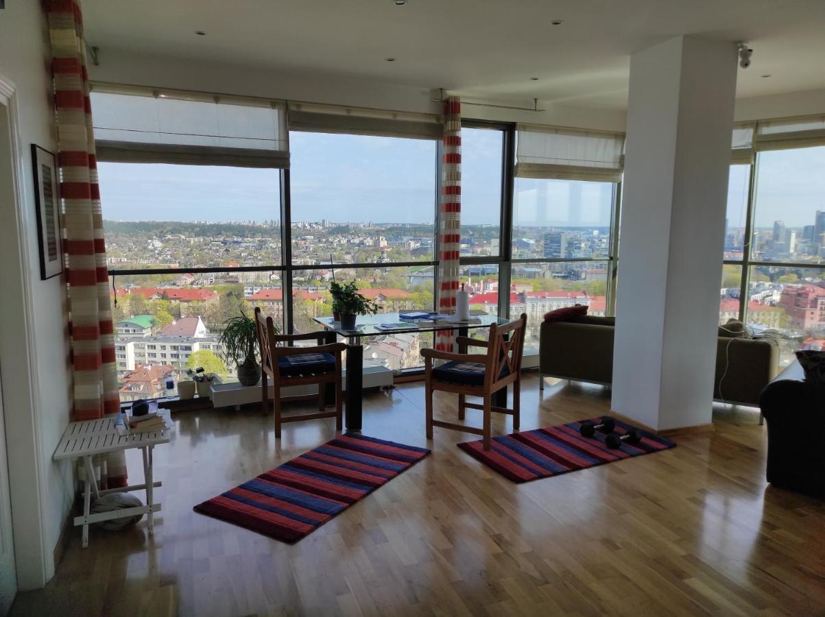 Luxury Apartment In Skyscraper Vilna Exterior foto