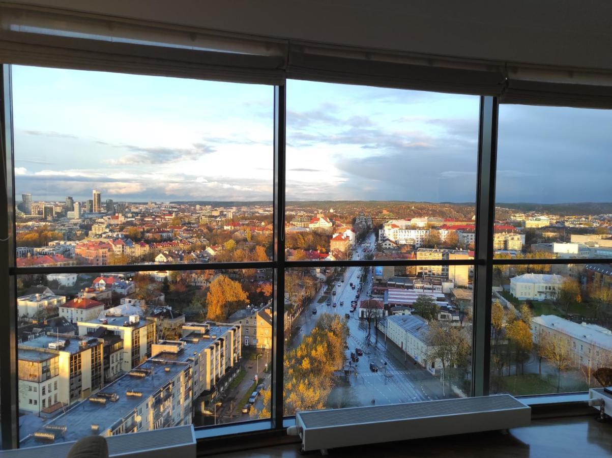 Luxury Apartment In Skyscraper Vilna Exterior foto