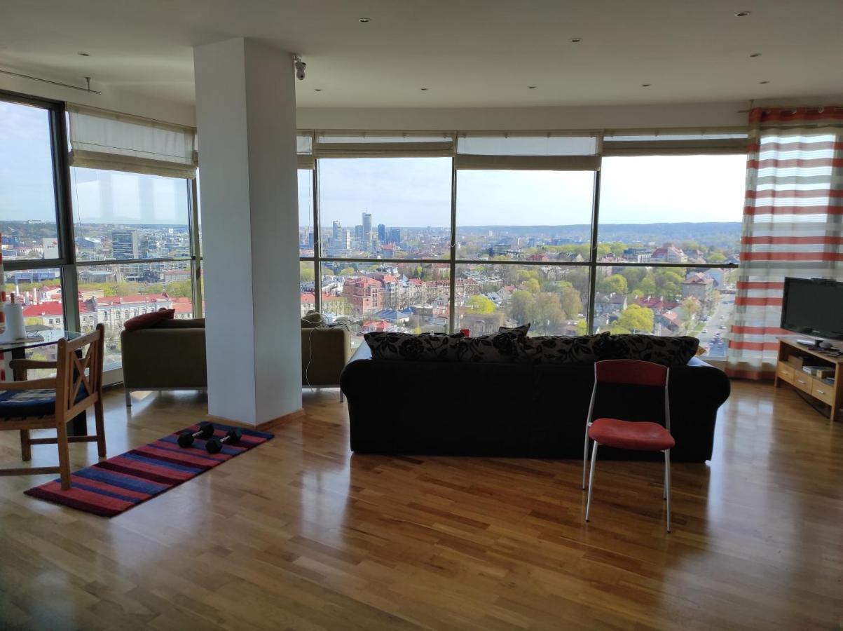 Luxury Apartment In Skyscraper Vilna Exterior foto